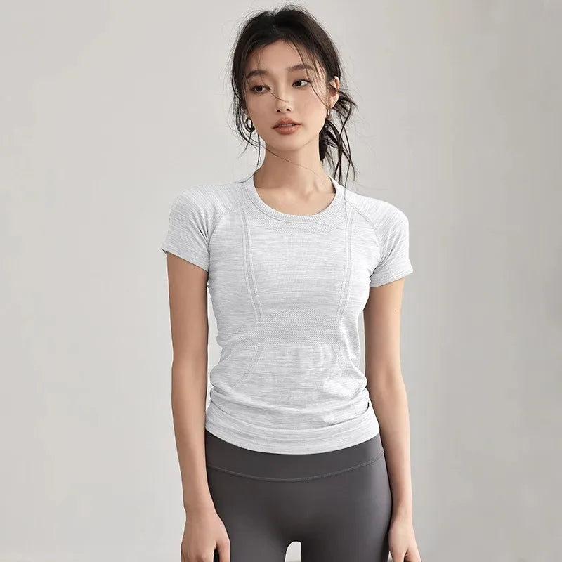 Yoga T-shirt Women's Summer Running Quick Dry Slim Short Sleeve Tight Yoga Clothes Pilates Training Fitness Clothing Slimming