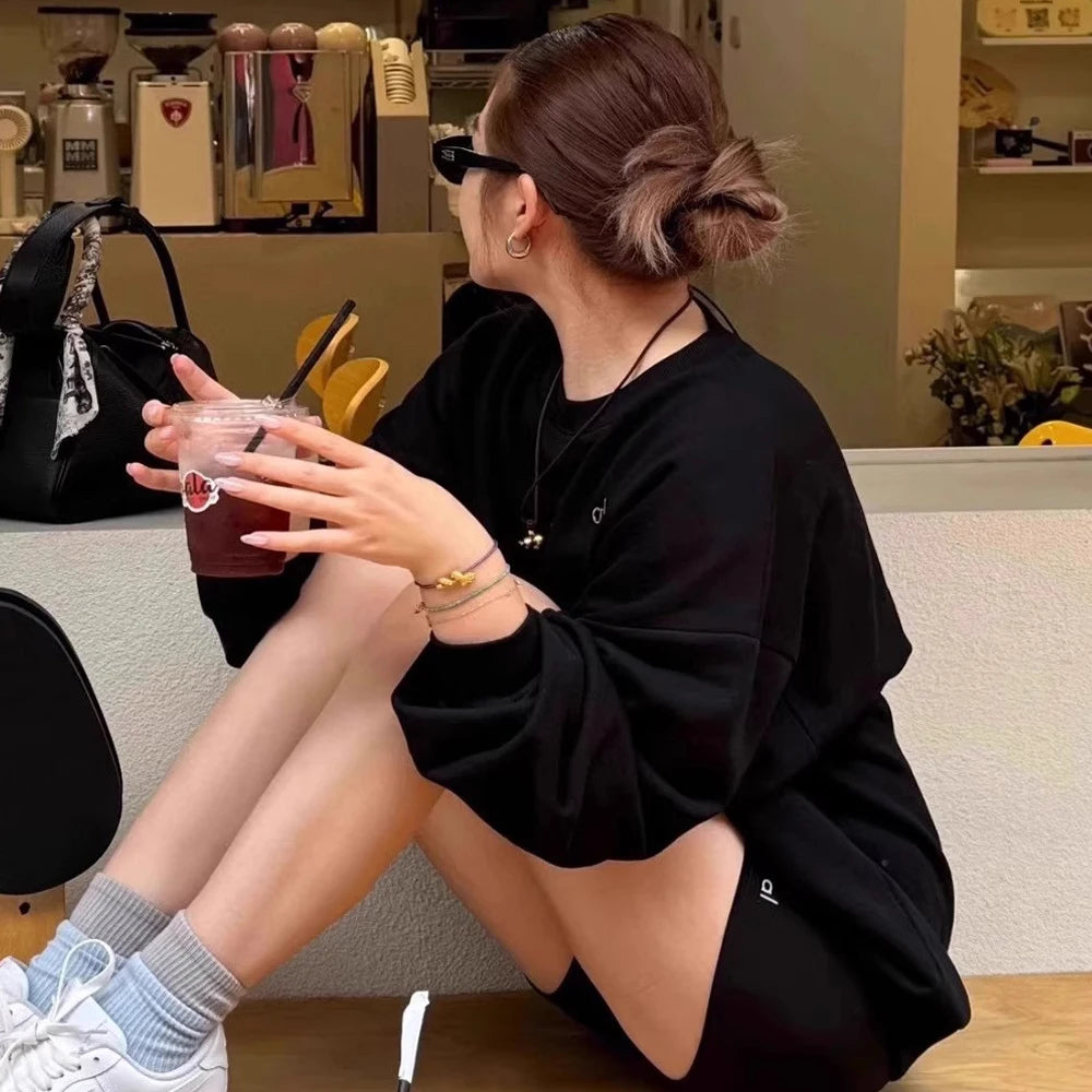 AL Yoga Top Accolade Crew Neck Pullover Comfortable Simplicity Solid Color Crew-neck Pullover Long-sleeved Hoodie Gym Tops