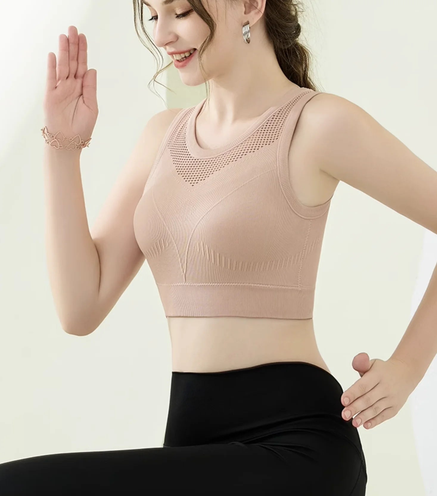 Sports bras, women's running, shockproof, anti-sagging, high-strength small breasts, gathered together, can be worn externally,