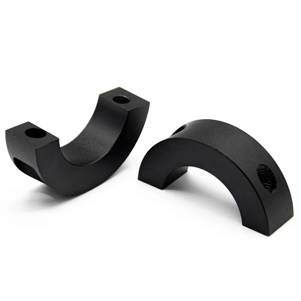 Simube Shaft Clamp For Fanatec Base, featuring aluminum alloy material, CNC machining process, and anodized coloring.