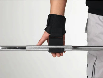 Fitness equipment: squat, weightlift, pull-up. Wrist hook for bar, aids strength training, no hand strain.