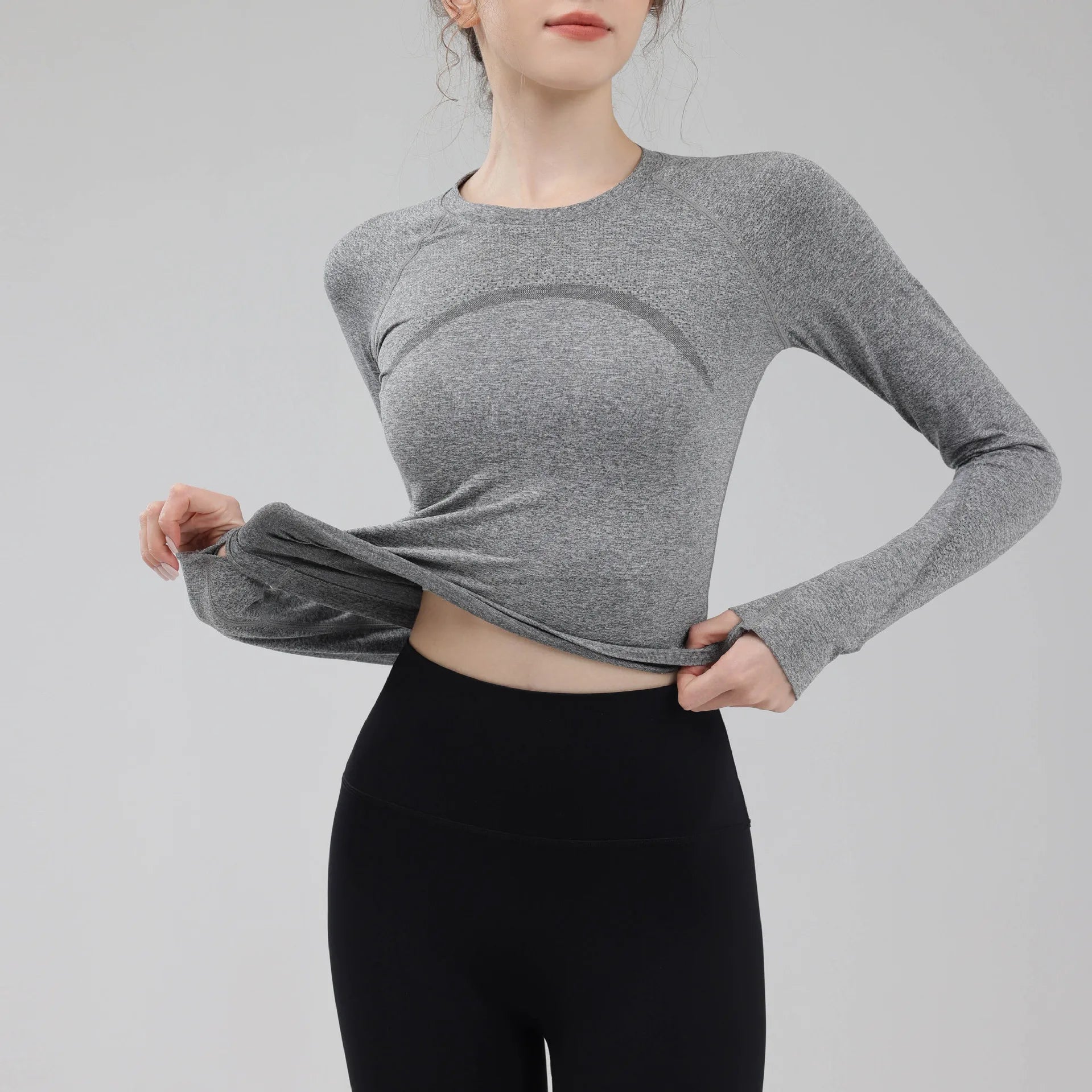 Women's seamless yoga outfit; professional running fitness clothing; long-sleeved pilates training yoga top; close-fitting