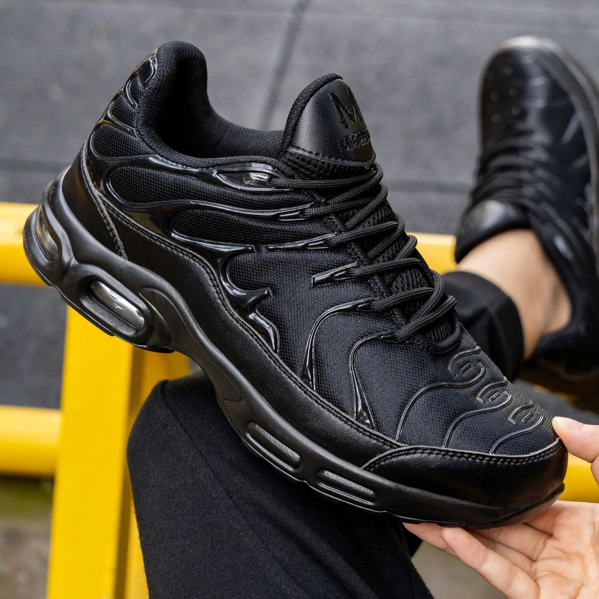 Sport Air Cushion Reflective Work Safety Boots Anti-smash Fashion Safety Shoes Steel Toe Sneaker Man Puncture Proof Work Shoes