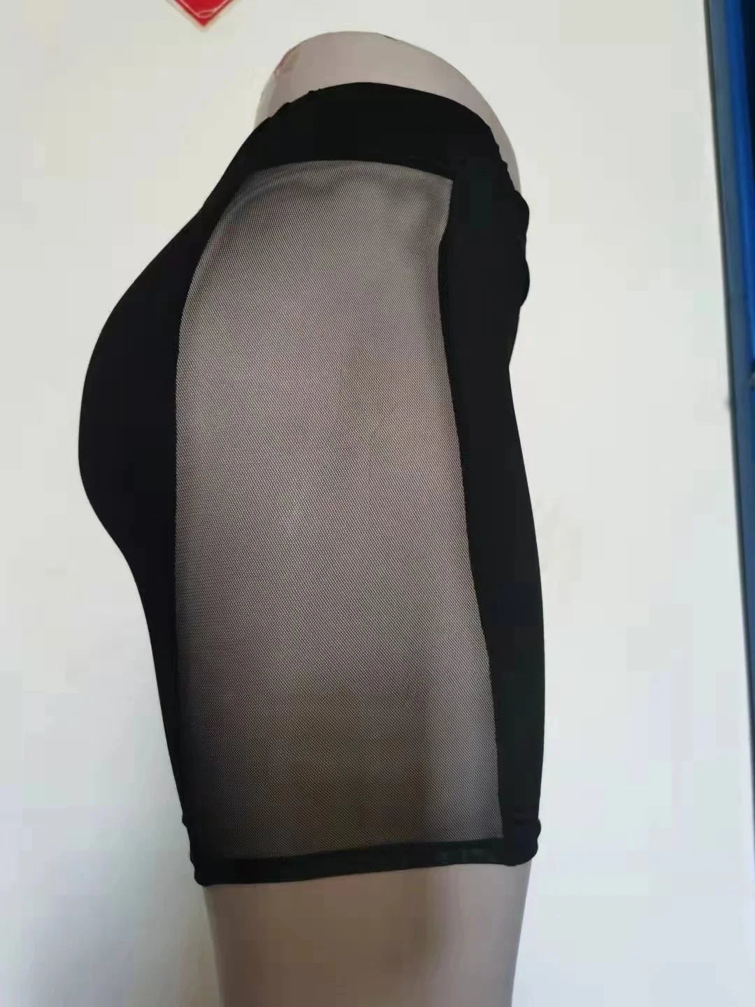 Yoga gym pants, sports shorts, mesh hot pants, sexy elastic leggings, women's shorts