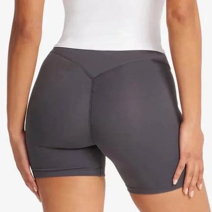 Women sexy halter halter fitness wear Yoga vest with chest pad Sports bra Sports shorts Yoga fitness clothing